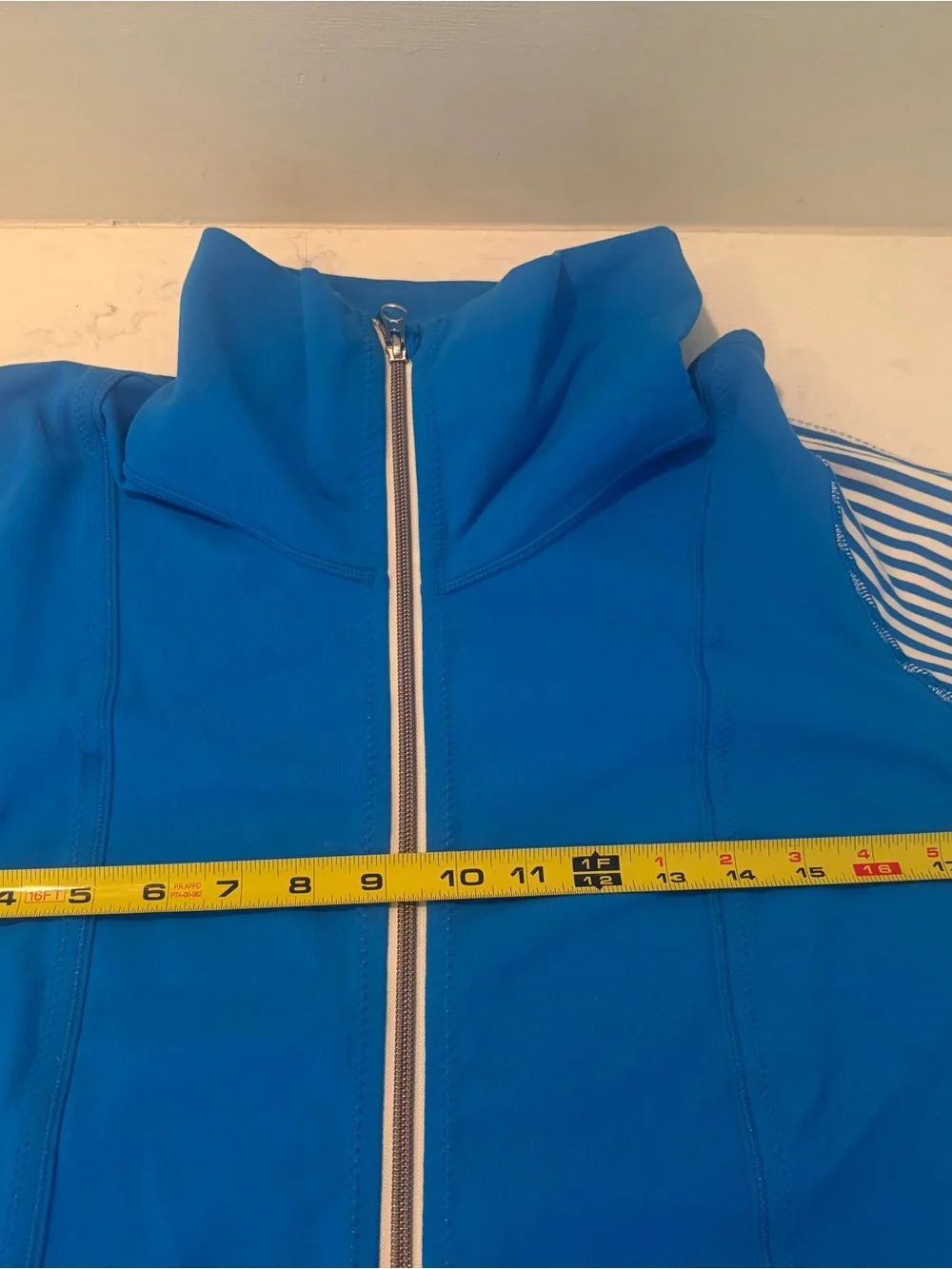 lululemon athletica Bright Blue Zip Jacket with Striped Sleeves size 10
